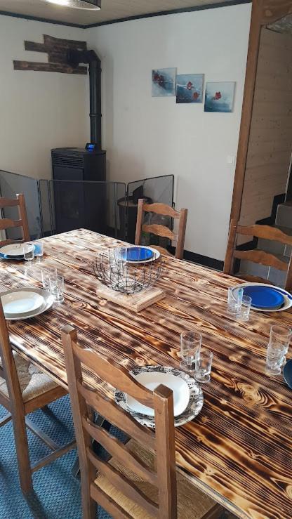 Crotenay Maison Renove En Pierre מראה חיצוני תמונה